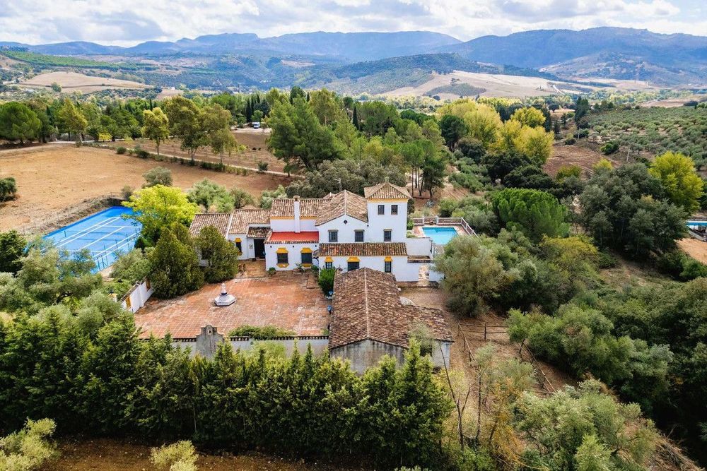 House | Resale in Ronda in Ronda, Costa del Sol - Main property photo