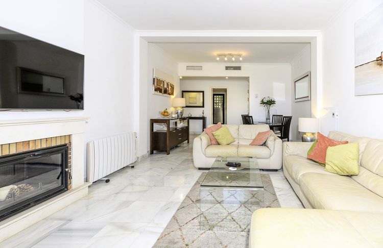 Apartment | Resale in Hacienda del Sol in Hacienda del Sol, Costa del Sol - Photo 3