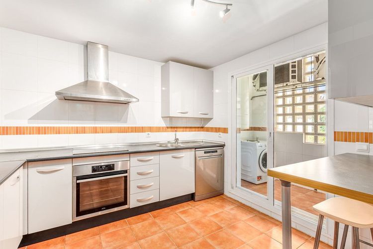 House | Resale in Alhaurin Golf in Alhaurin Golf, Costa del Sol - Photo 4