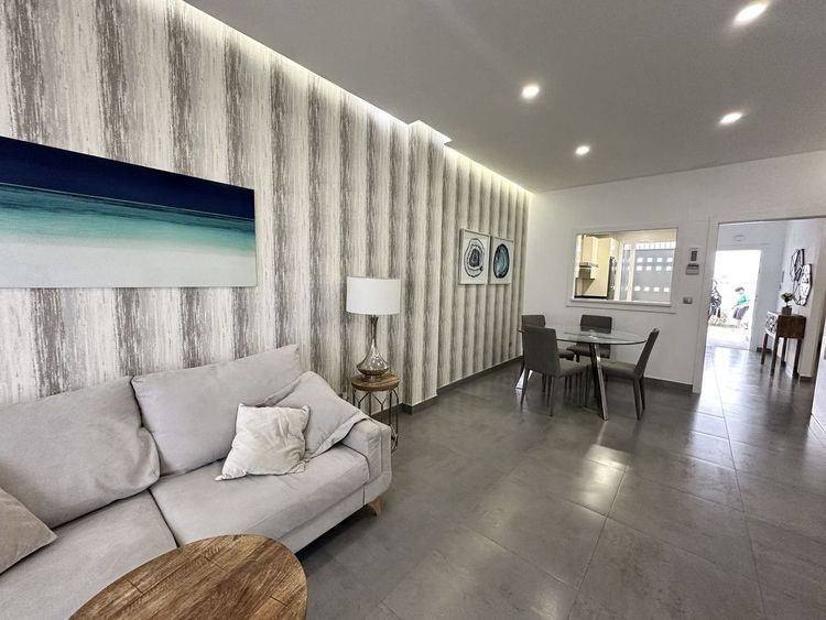 Apartment | Resale in Nueva Andalucía in Nueva Andalucía Others, Costa del Sol - Photo 2