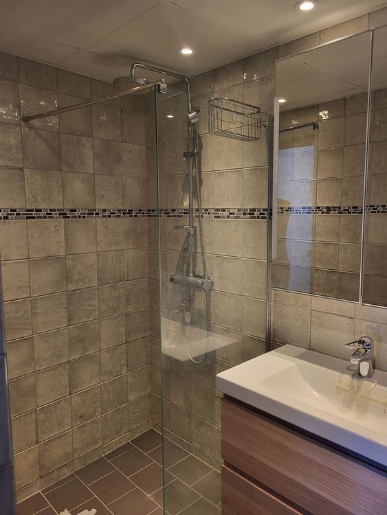 House | Resale in Estepona in Estepona, Costa del Sol - Photo 4