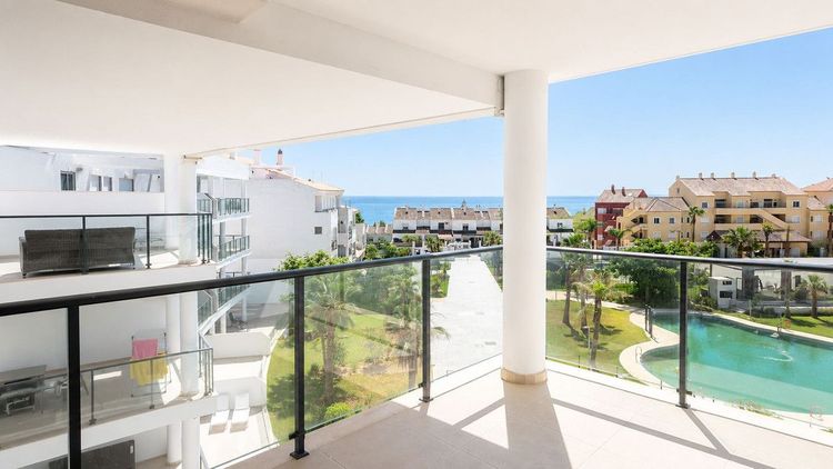 Apartment | Resale in Manilva in Manilva Others, Costa del Sol - Photo 4