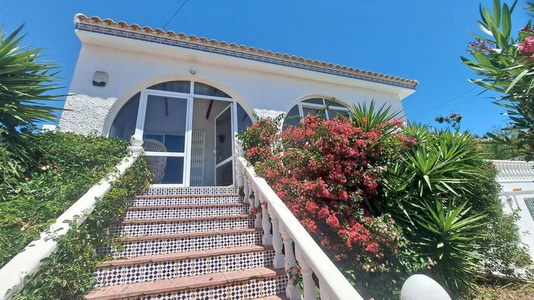 House | Resale in Blue Lagoon in Costa Blanca - Photo 3