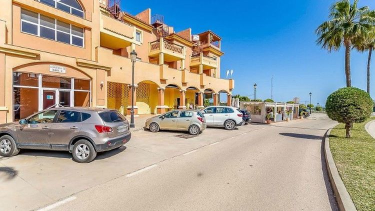 Apartment | Resale in Reserva de Marbella in Reserva de Marbella, Costa del Sol - Photo 4
