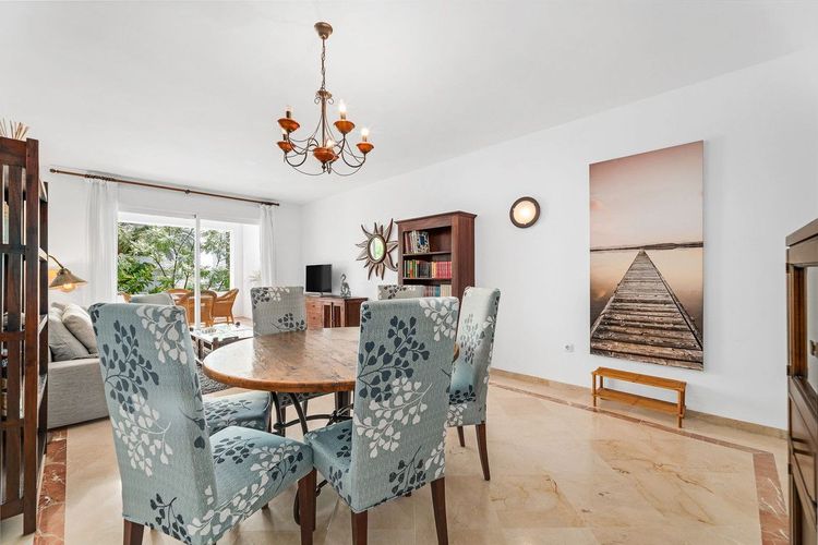 Apartment | Resale in Costalita in Costalita, Costa del Sol - Photo 2