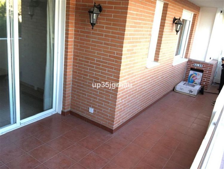 Apartment | Resale in Estepona in Estepona, Costa del Sol - Photo 5