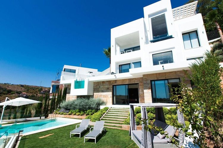 House | Resale in El Rosario - Development photo 1