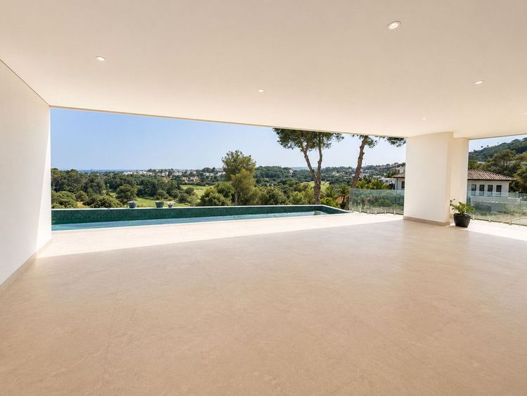 House | Resale in Sotogrande Alto in Sotogrande Alto, Costa del Sol - Photo 4