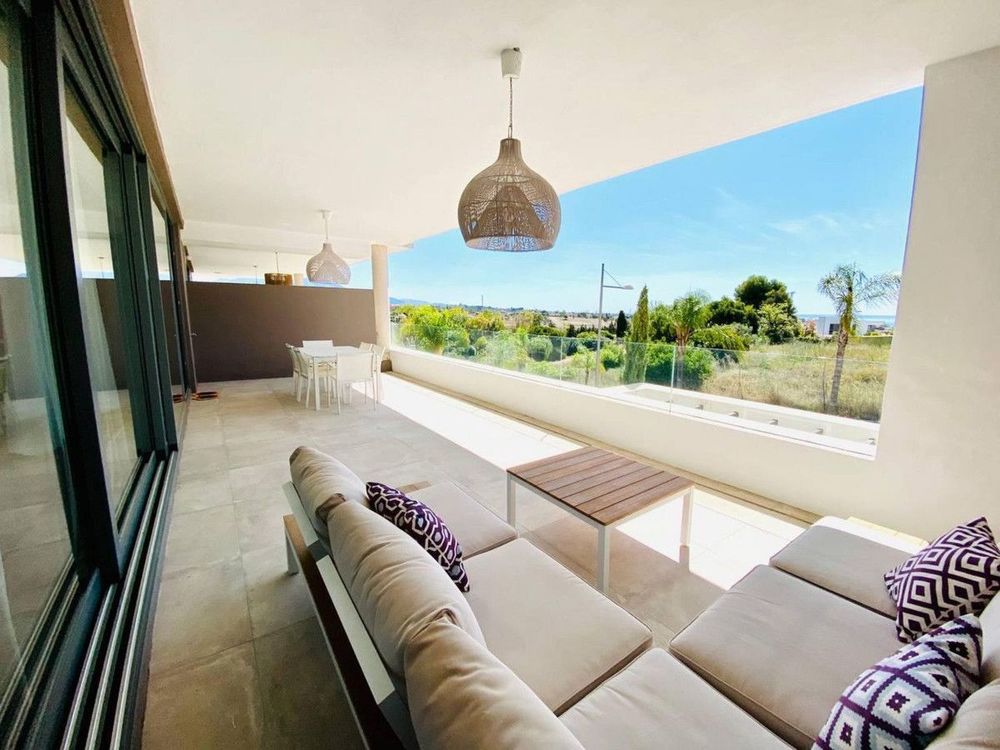 Apartment | Resale in New Golden Mile in New Golden Mile, Costa del Sol - Main property photo