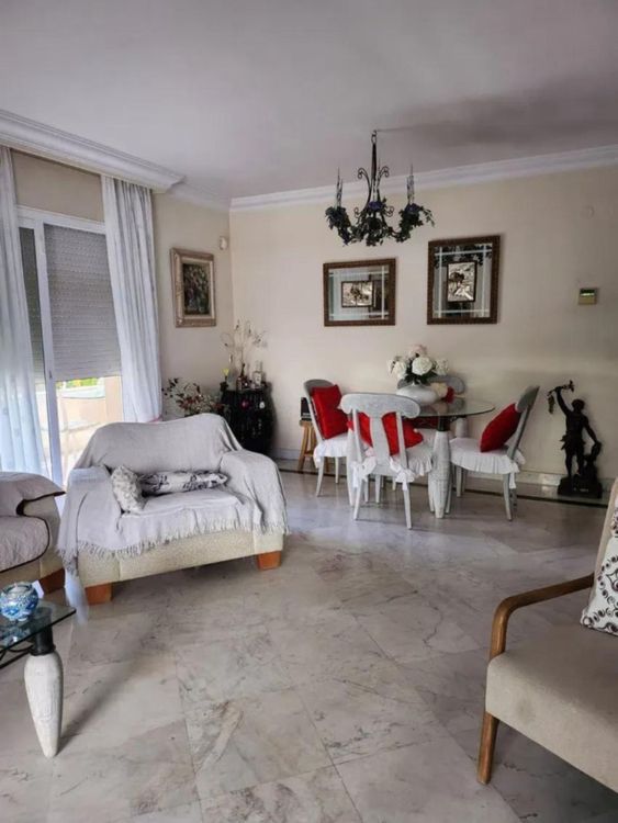 Apartment | Resale in Puerto Banús in Puerto Banús, Costa del Sol - Photo 3