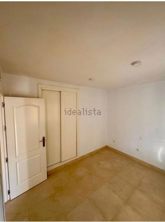 Apartment | Resale in Torrequebrada in Torrequebrada, Costa del Sol - Photo 4