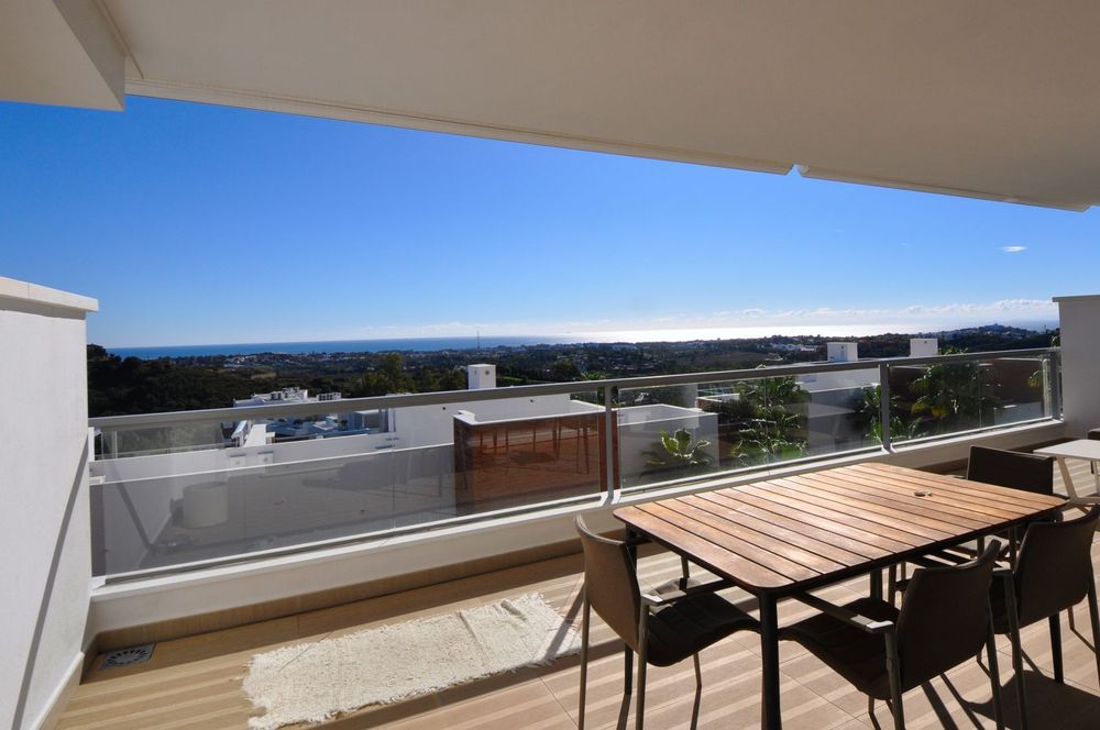 Apartment | Resale in Los Arqueros in Los Arqueros, Costa del Sol - Main property photo