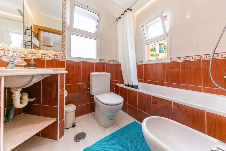 House | Resale in Mijas in Mijas Others, Costa del Sol - Photo 4