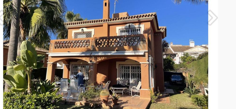House | Resale in Estepona in Estepona, Costa del Sol - Main property photo