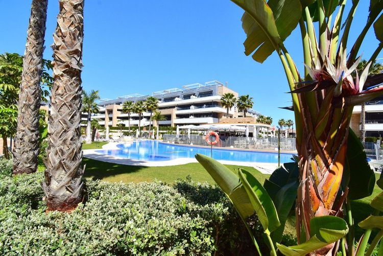 Apartment | Resale in Playa Flamenca in Playa Flamenca, Costa Blanca - Photo 2