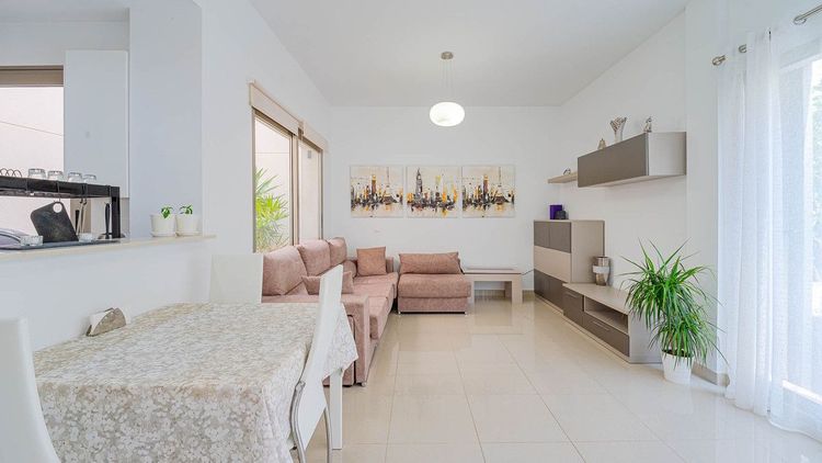 House | Resale in Punta Prima in Punta Prima, Costa Blanca - Photo 3