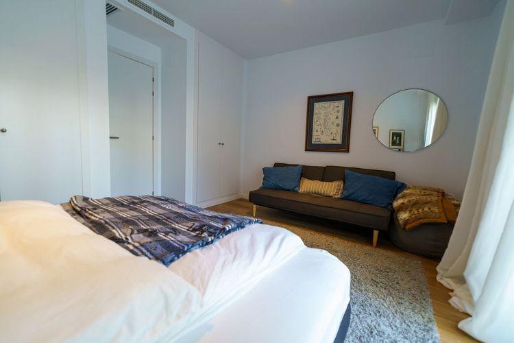Apartment | Resale in La Alcaidesa in La Alcaidesa, Costa del Sol - Photo 3