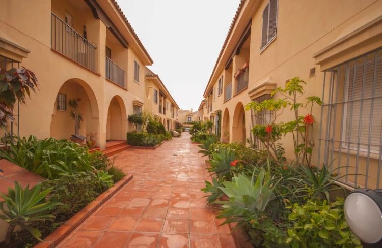 House | Resale in San Pedro de Alcántara - Development photo 1