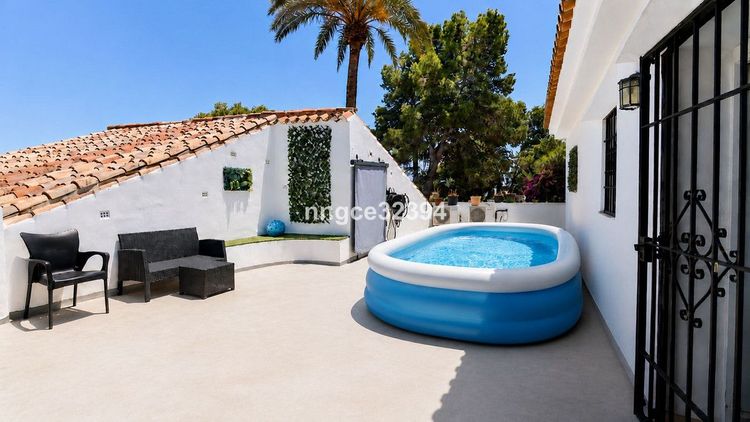 Penthouse | Resale in New Golden Mile in New Golden Mile, Estepona East Others, Costa del Sol - Photo 5