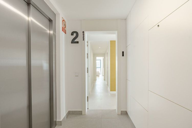Apartment | Resale in Fuengirola in Fuengirola Others, Costa del Sol - Photo 5