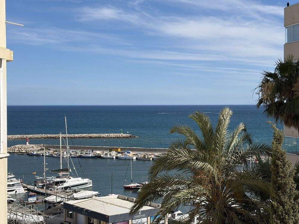 Apartment | Resale in Estepona in Estepona, Costa del Sol - Main property photo