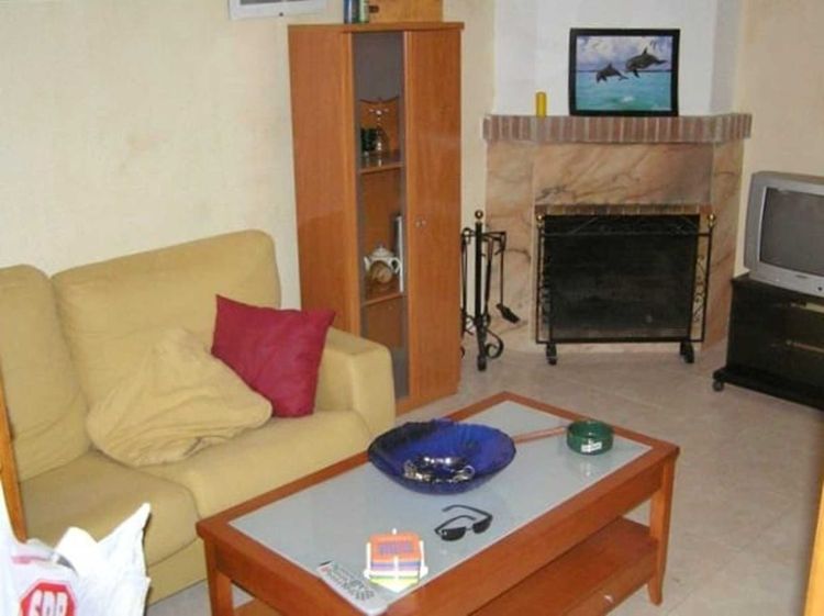 House | Resale in Nueva Andalucía in Nueva Andalucía, Costa del Sol - Photo 2