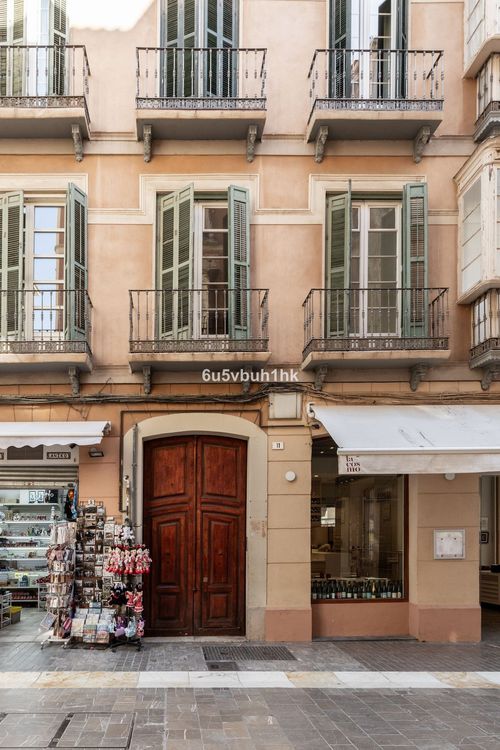 Apartment | Resale in Málaga in Málaga, Costa del Sol - Photo 3