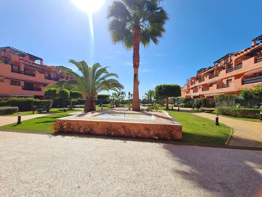 Apartment | Resale in Estepona in Estepona, Costa del Sol - Main property photo