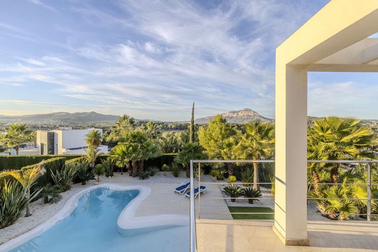 House | Resale in Javea in Javea, Costa Blanca - Photo 5