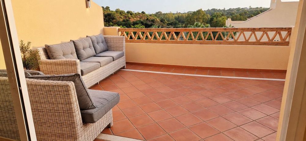 Apartment | Resale in Elviria in Elviria, Costa del Sol - Main property photo