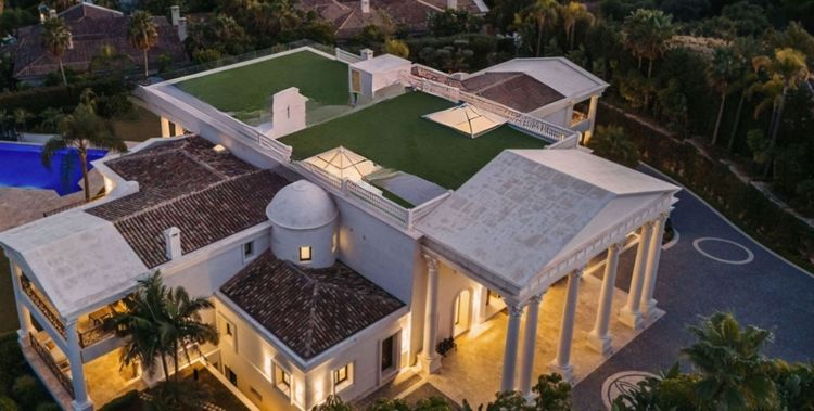 House | Resale in Sierra Blanca in Sierra Blanca, Costa del Sol - Photo 4