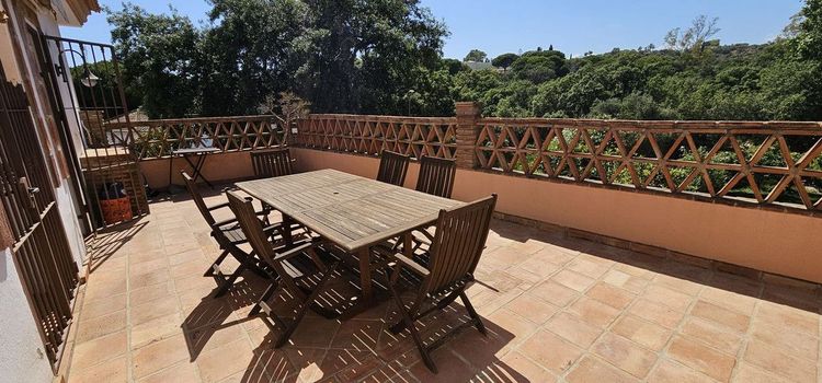 House | Resale in El Rosario in El Rosario, Costa del Sol - Photo 4