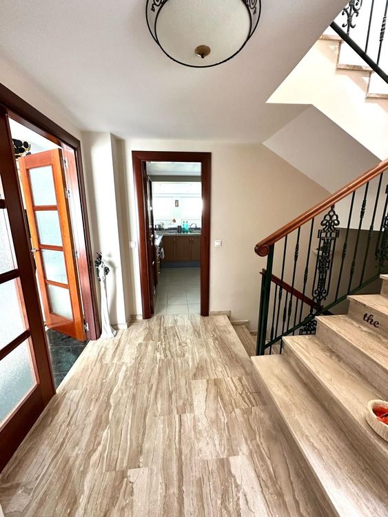 House | Resale in Calahonda in Calahonda, Costa del Sol - Photo 5