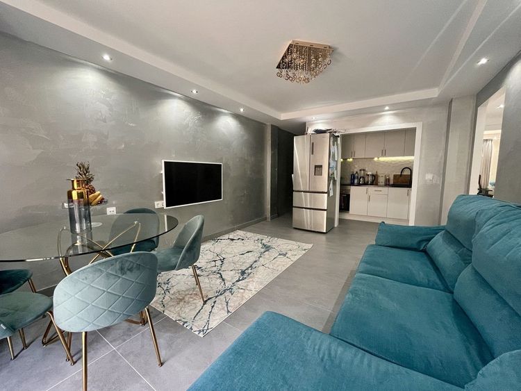 Apartment | Resale in Torrevieja in Torrevieja, Costa Blanca - Photo 4