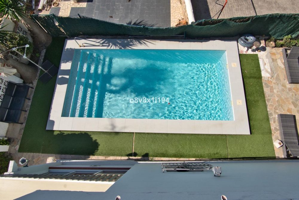 House | Resale in Rincón de la Victoria in Rincón de la Victoria, Costa del Sol - Main property photo