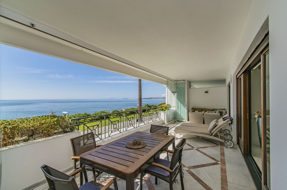 Apartment | Resale in Estepona in Estepona, Costa del Sol - Main property photo
