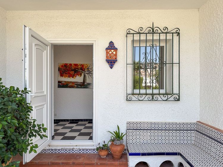 House | Resale in Campo Mijas in Campo Mijas, Costa del Sol - Photo 2