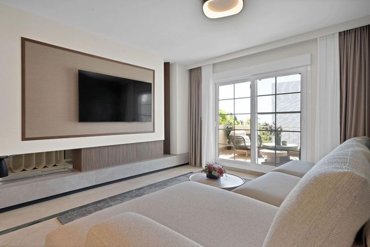 Apartment | Resale in Marbella in Marbella Others, Costa del Sol - Photo 4