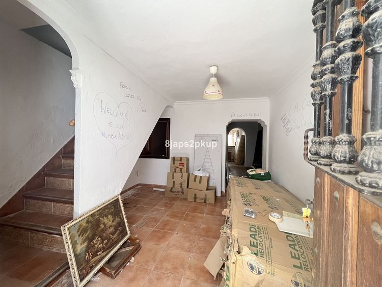House | Resale in Estepona - Development photo 1