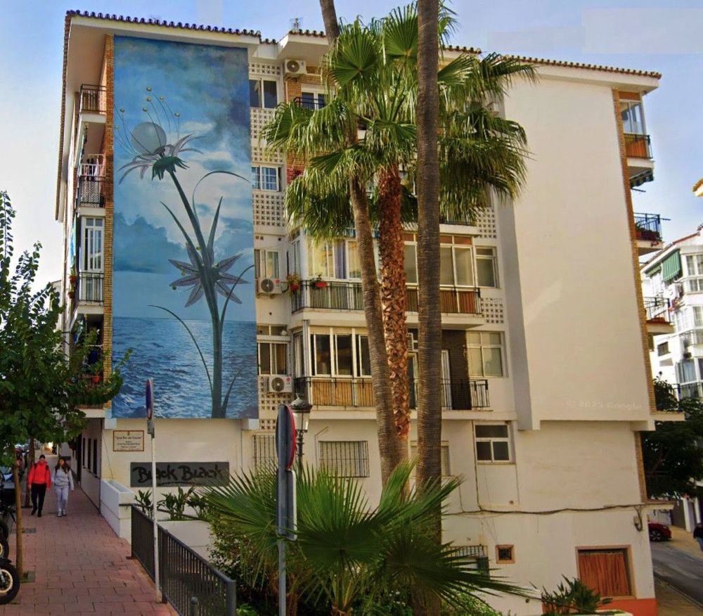 Apartment | Resale in Estepona in Estepona, Costa del Sol - Main property photo