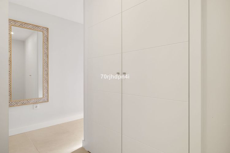 Apartment | Resale in Selwo - La Concha-Resina Golf - Development photo 1