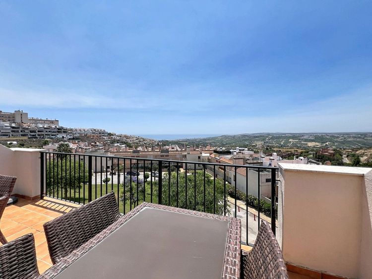 Penthouse | Resale in Doña Julia in Doña Julia, Costa del Sol - Photo 4