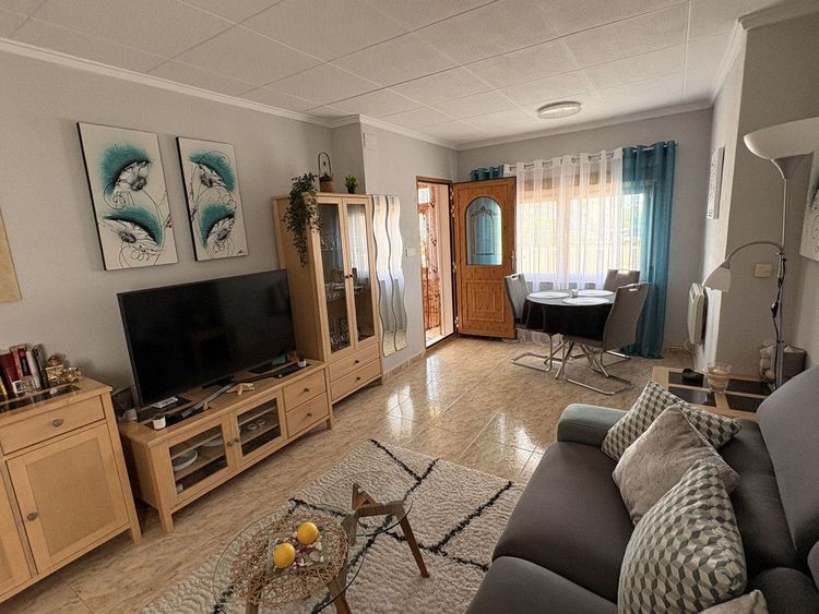 House | Resale in La Marina in La Marina, Costa Blanca - Photo 3