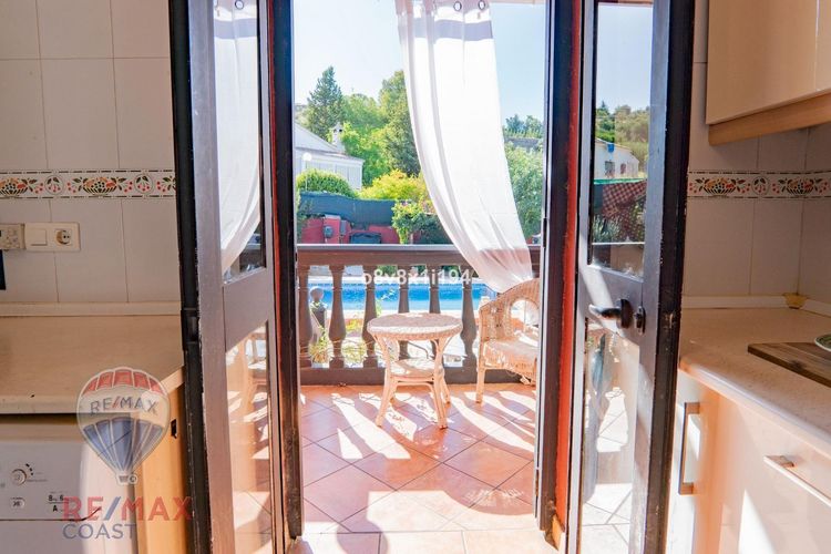 House | Resale in Coín in Coín, Costa del Sol - Photo 5