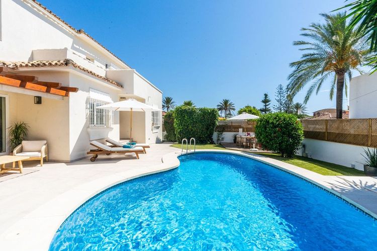 House | Resale in Marbesa in Marbesa, Marbella East, Costa del Sol - Photo 3