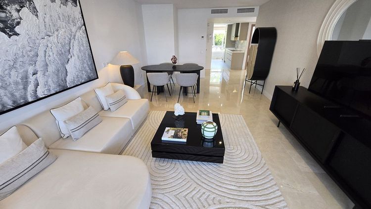 Apartment | Resale in The Golden Mile in The Golden Mile, Nagueles-Milla de Oro, Costa del Sol - Photo 4