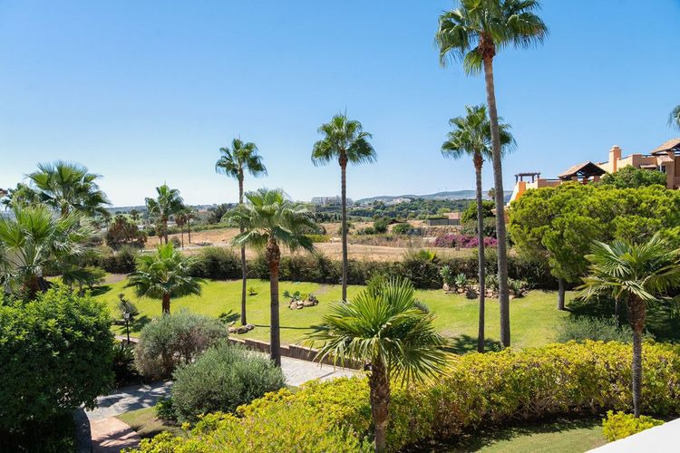 Apartment | Resale in Casares in Casares Others, Casares, Costa del Sol - Photo 3