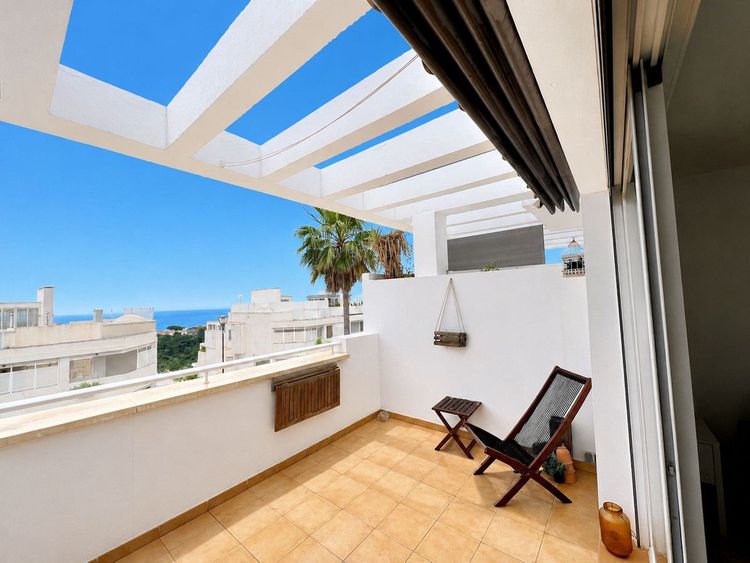 Apartment | Resale in Benalmadena in Benalmadena Others, Costa del Sol - Photo 4