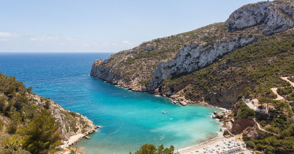 Climate, Food and Community on the Costa del Sol and Costa Blanca
