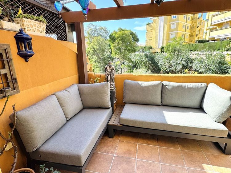 Apartment | Resale in Riviera del Sol in Riviera del Sol, Costa del Sol - Photo 2